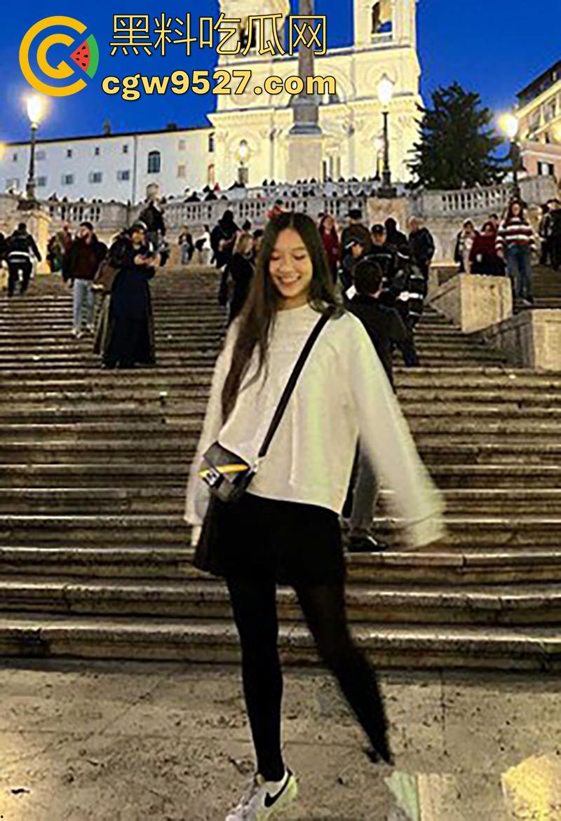 山东工艺美术学院【赵可儿】，御姐身材长腿尤物，白天陪金主旅游，晚上当性奴母狗，小穴淌精超淫乱！-3