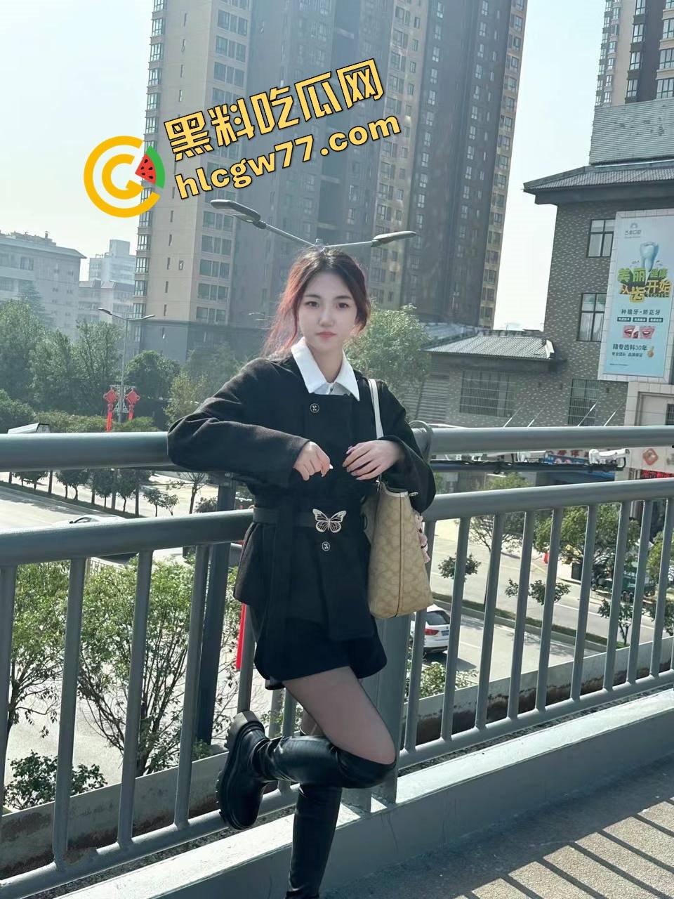 邯郸高颜值理发店小妹【兔兔】学徒眼镜骚货，天然喜欢捆绑调教，越绑越湿，骚穴夹得翻红抽搐！-8