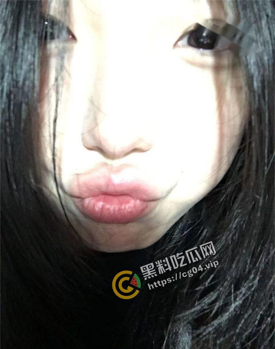 癞蛤蟆终于吃到了天鹅肉！蛰伏多年的猥琐男终于追到了女神 直接给干哭 还把女神给曝光了出来炫耀 多图警告-5