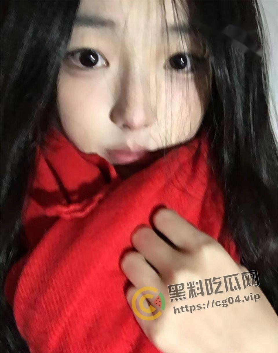 癞蛤蟆终于吃到了天鹅肉！蛰伏多年的猥琐男终于追到了女神 直接给干哭 还把女神给曝光了出来炫耀 多图警告-9