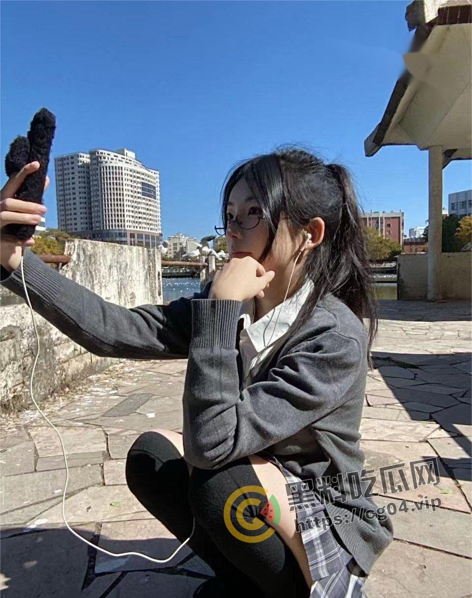 癞蛤蟆终于吃到了天鹅肉！蛰伏多年的猥琐男终于追到了女神 直接给干哭 还把女神给曝光了出来炫耀 多图警告-25