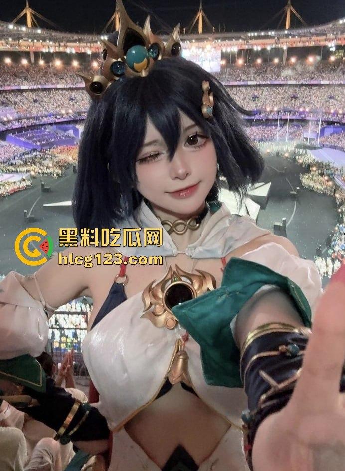 B站百万粉丝UP主『六二二同学』露脸自慰视频曝光!国内是cos国外福利姬,高潮喷白浆!-13