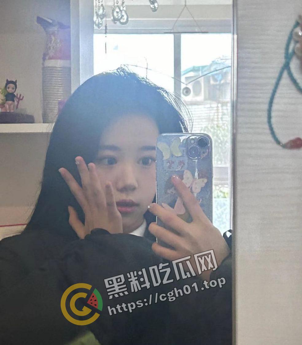 四川大学女大学生网调被流出 文学系甜美妹子 包满鲍鱼 柔软多汁 极品-3