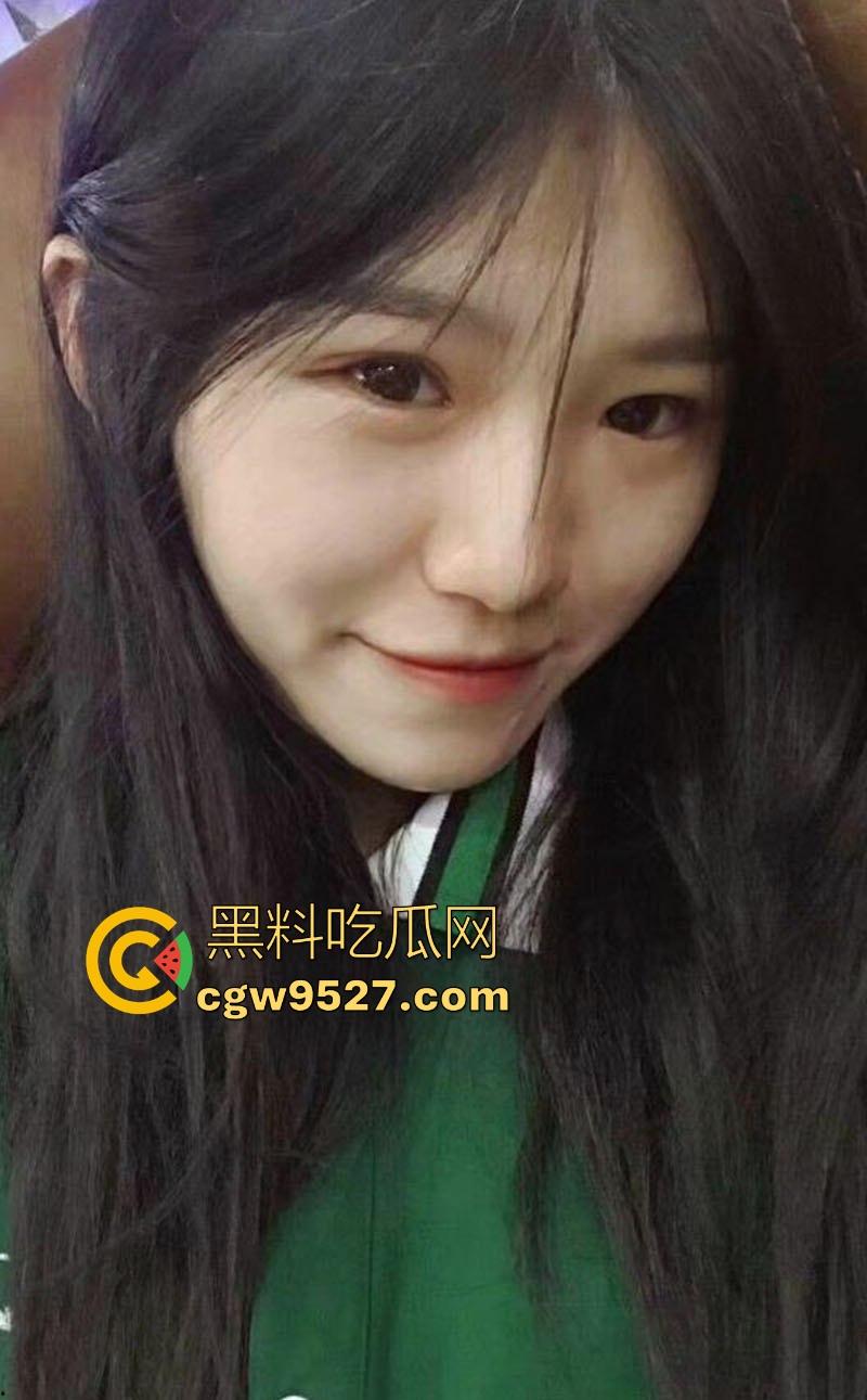 广西工商职业学院【陈星语】分手后私密视频被前男友泄露,露脸性爱,曲线曼妙眼神魅惑,翘臀求操!-2