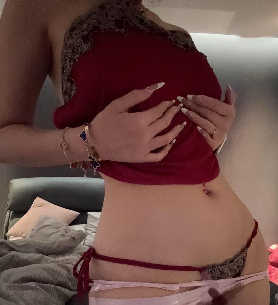 网红蝶【王晓宇】情趣内衣口球自拍勾金主！连云港文员私密视频泄露，火辣场面燃爆全网！-5