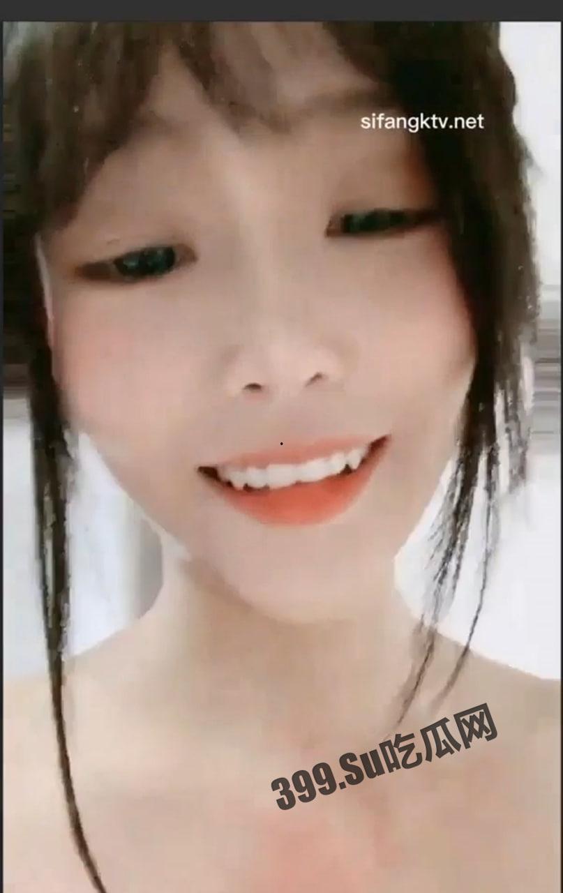 抖音可爱小姐姐「玥玥酱」一对一 极品身材绝美馒头逼大长腿-7