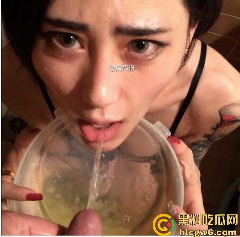 北京富婆贱母狗【汪丽颖】疾迷sm调教 激情邀请男人上门调教 主动舔脚操屁眼 聊天记录超骚！-12