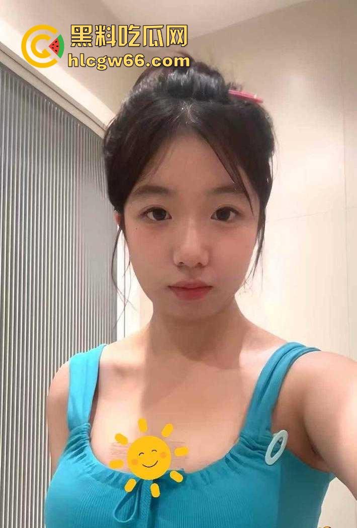 看甜妹是这么俘获你的心 重庆交通大学学生妹【刘雅心】做爱时一声声的呻吟娇喘喊得谁不爱啊！-1