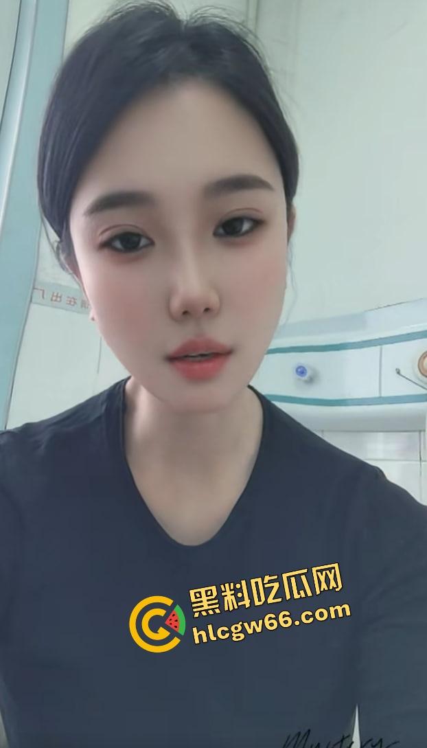 河北邯郸『黑妮儿』凉皮摊不卖凉皮仨老娘们组团开荤，把小伙榨得废了？全城传疯，她本人急忙辟谣！-9