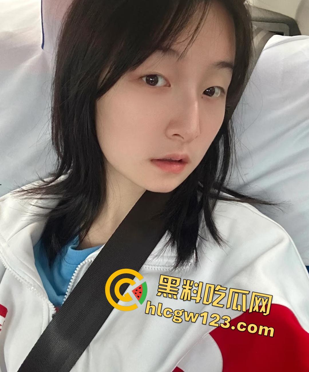 郑州中学【柯晗星】不雅视频曝光，被保安威胁性侵十多次，事后和男友分手爱上保安大鸡巴！-2