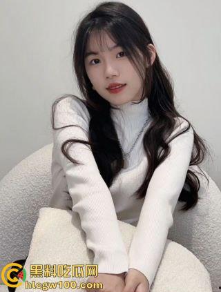 宁波大学管理学院反差婊【潘钰洁】给富二代当狗，玩出白浆无套抽插被男友发现怒爆-5