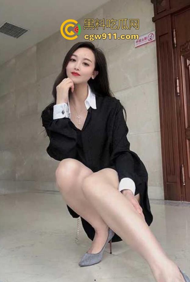 海角乱伦！茶余饭后爆操美艳干妈，肥臀尤物撅腚猛干，揉奶低吟小穴爽翻，风韵犹存的熟女骚物！-3