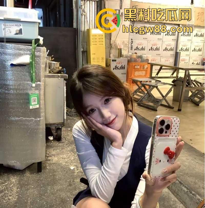 渣男约炮抖音小网红【ZYoix】边操逼边拍给朋友炫耀 不雅视频全网疯传!-1