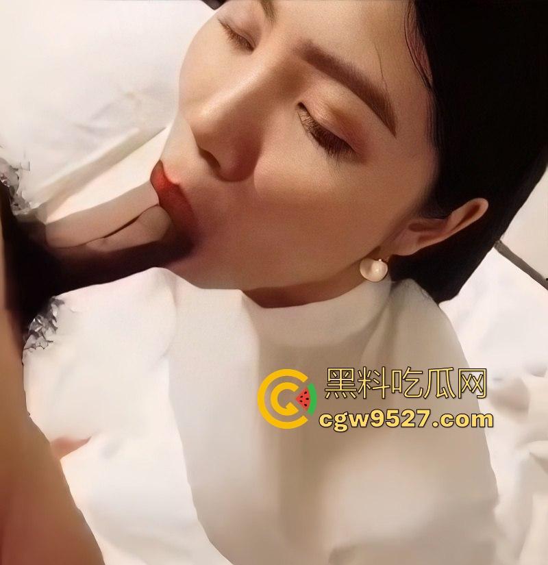 海角乱伦,骚母狗妈妈淫态撩人 浪逼被狂操喷汁,淫水喷得满床都是,浪叫得嗓子都哑了!-3