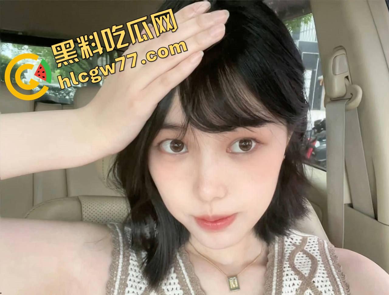 江苏南通大二骚货【袁淼】颜值天花板，情趣内衣掰穴狂拍，小母狗浪叫到喷汁，性欲炸裂根本关不住！-1