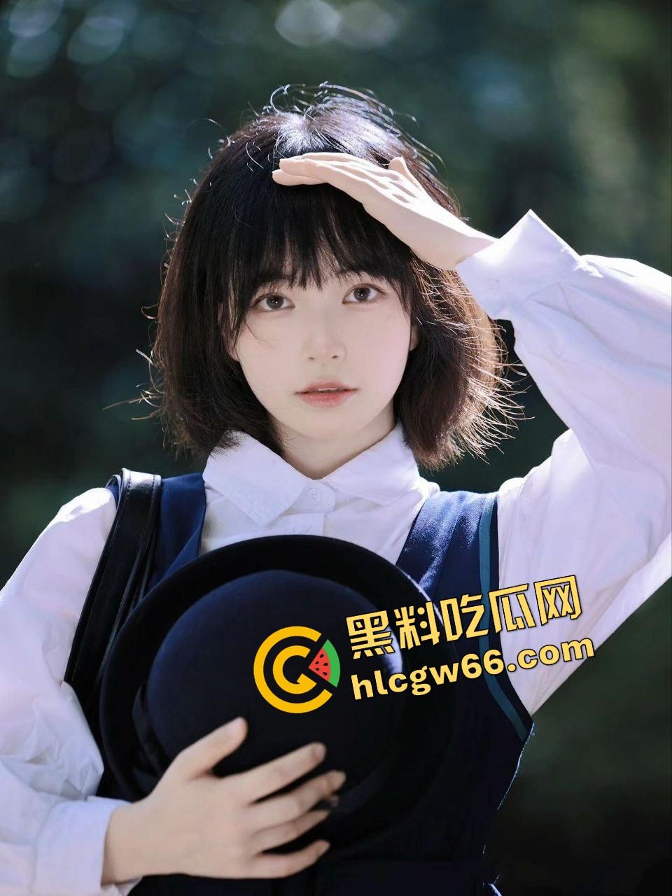 深圳大学『周淑馨』大学还没毕业就玩3P绿帽局,男友兴奋看女友被兄弟打桩,奶子抓到变形爽到翻白眼!-2