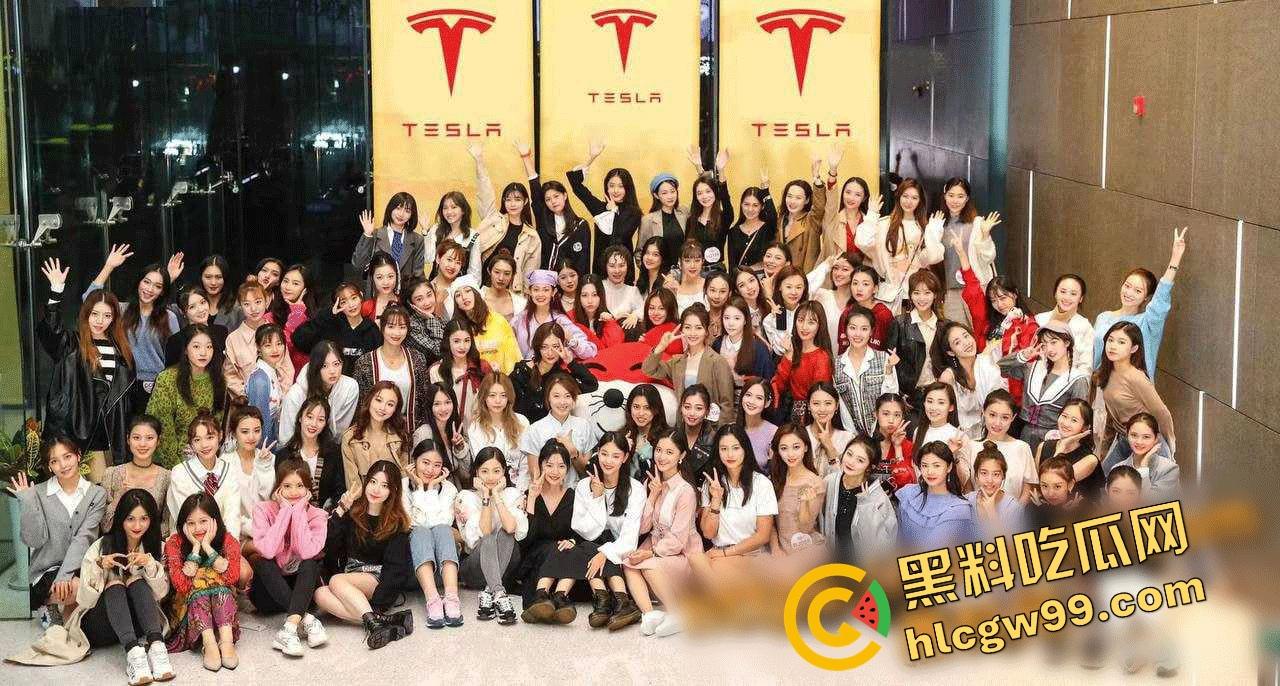 小编推荐！特斯拉车友会变淫趴，女车友们千里送逼，饭桌上就已耐不住主动互舔，海量不雅私拍流出，很有看点。-1