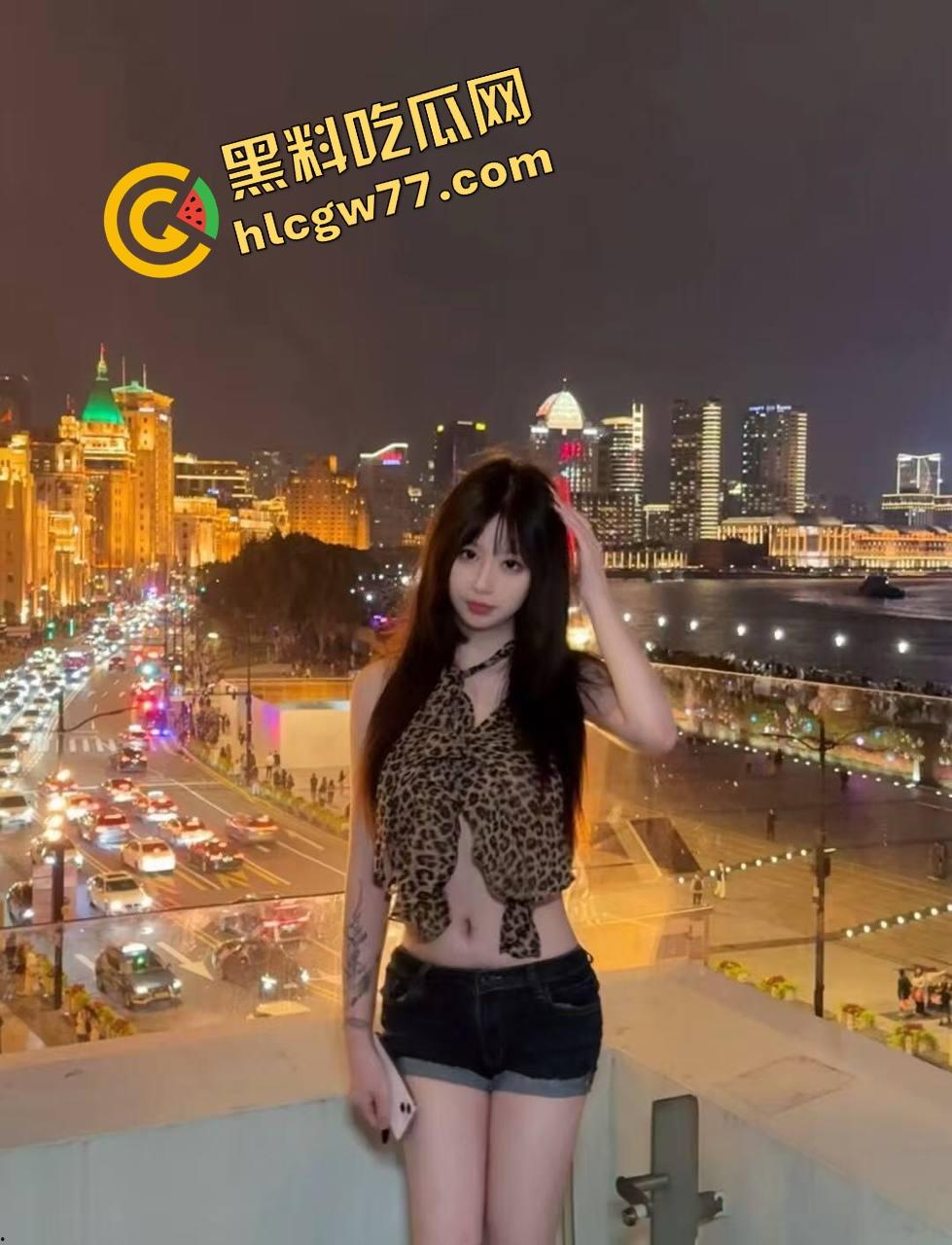 漫展大佬捡素人COS小萝莉开肛,酒店猛操嫩菊,骚逼萝莉嫩臀被干得稀巴烂,这他妈是变态肛交天皇!-1