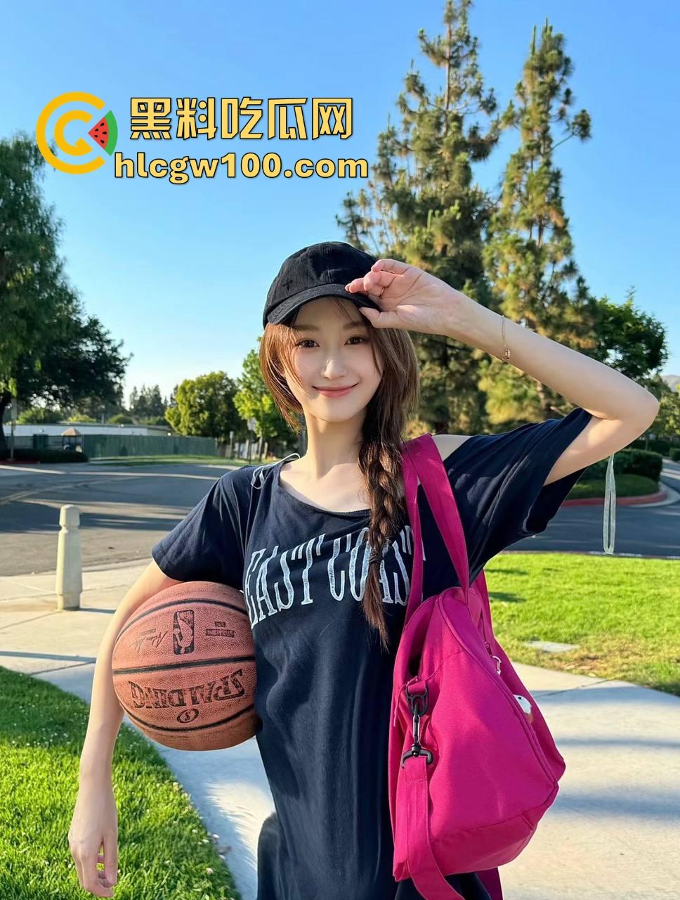 有钱人的新型乐器广州富二代脱光拜金女，屁股被敲出新节奏，这鼓质量真抗打，长得像黄渤敲得有点出戏！-7