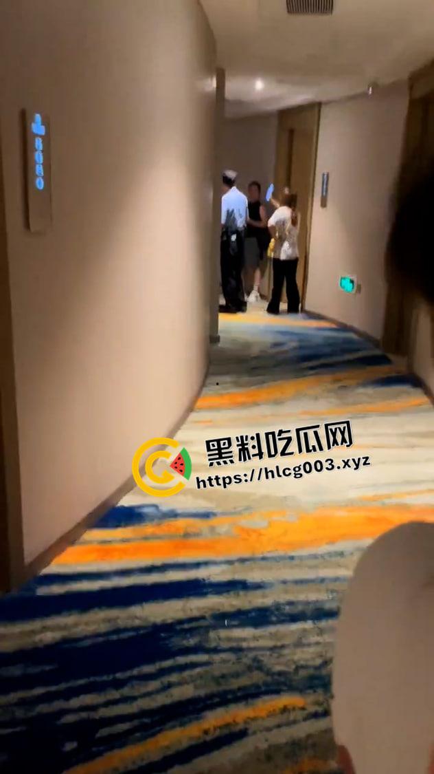 福建文旅厅厅长【林向东】酒店被捉奸现场视频流出 潜规则女演员 官网被除名 这下丢人丢大发了-1