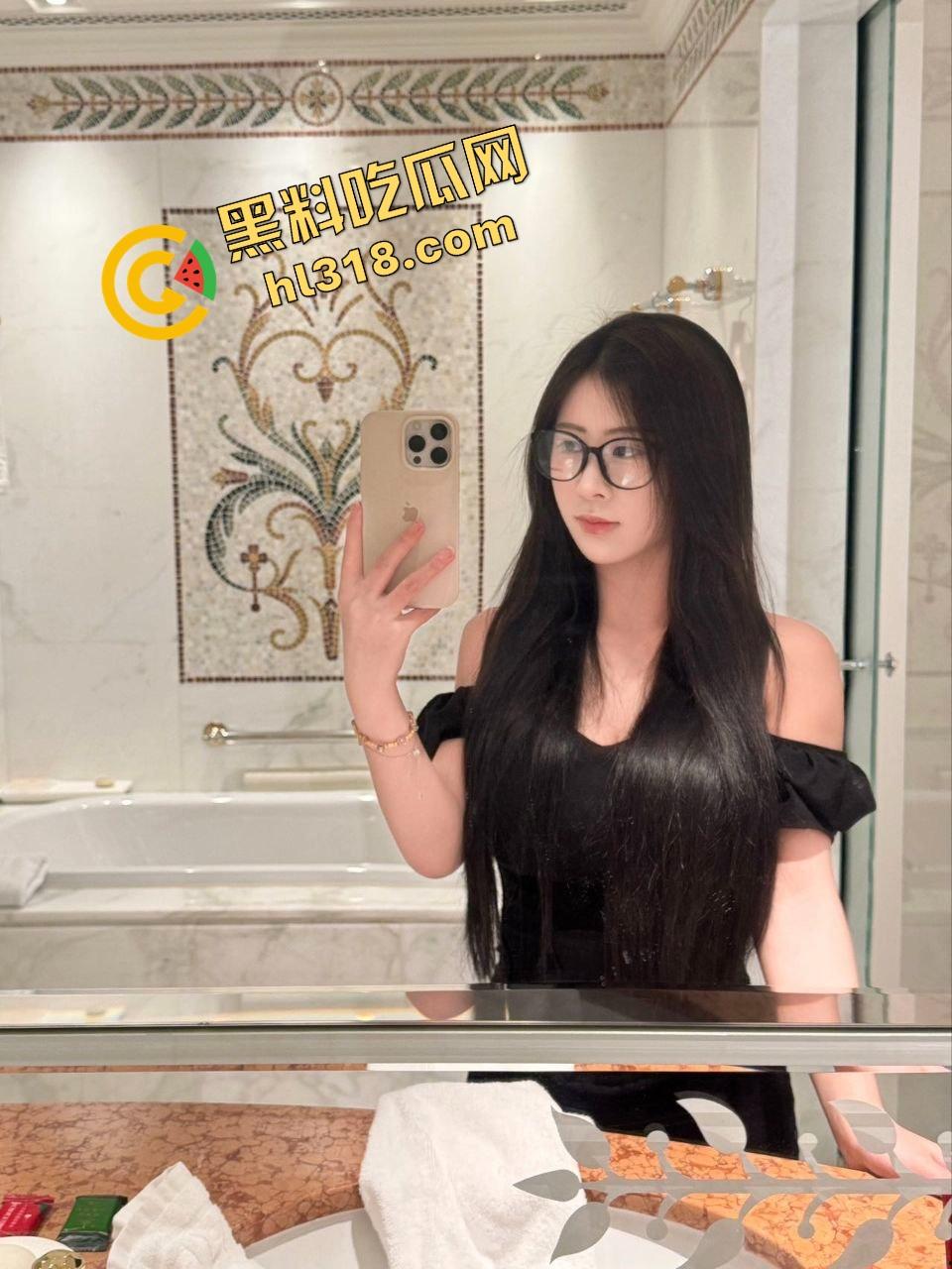 推特绿帽狠人『暴躁君S』操翻人妻少妇，3P轮番爆射，户外露出道具调教，高潮喷水像开闸放水！-6