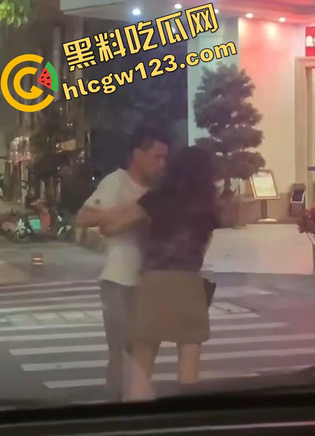 甜美台妹假装喝醉和男子去酒店，主动榨精肉便器，第二天和男子回家继续做，台湾回归了！-1