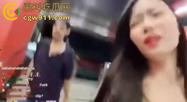 性感可爱外网主播街头直播遭遇印度哥们性骚扰！在地铁狂揉狂摸，这要是在他老家直接无套内射了！-6