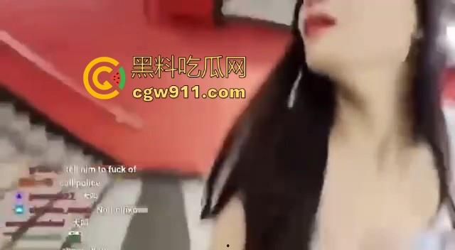 性感可爱外网主播街头直播遭遇印度哥们性骚扰！在地铁狂揉狂摸，这要是在他老家直接无套内射了！-9