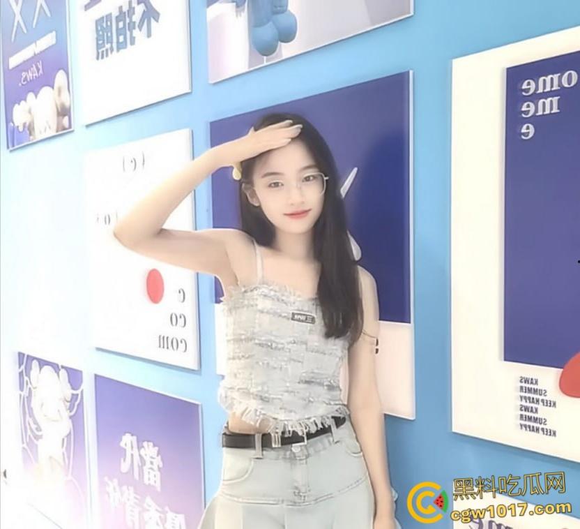 极品反差眼睛婊【王丽妍】，出轨被男友曝光3P做爱视频，黑丝美腿肛塞调教，女上骑乘无套后入猛操！-3