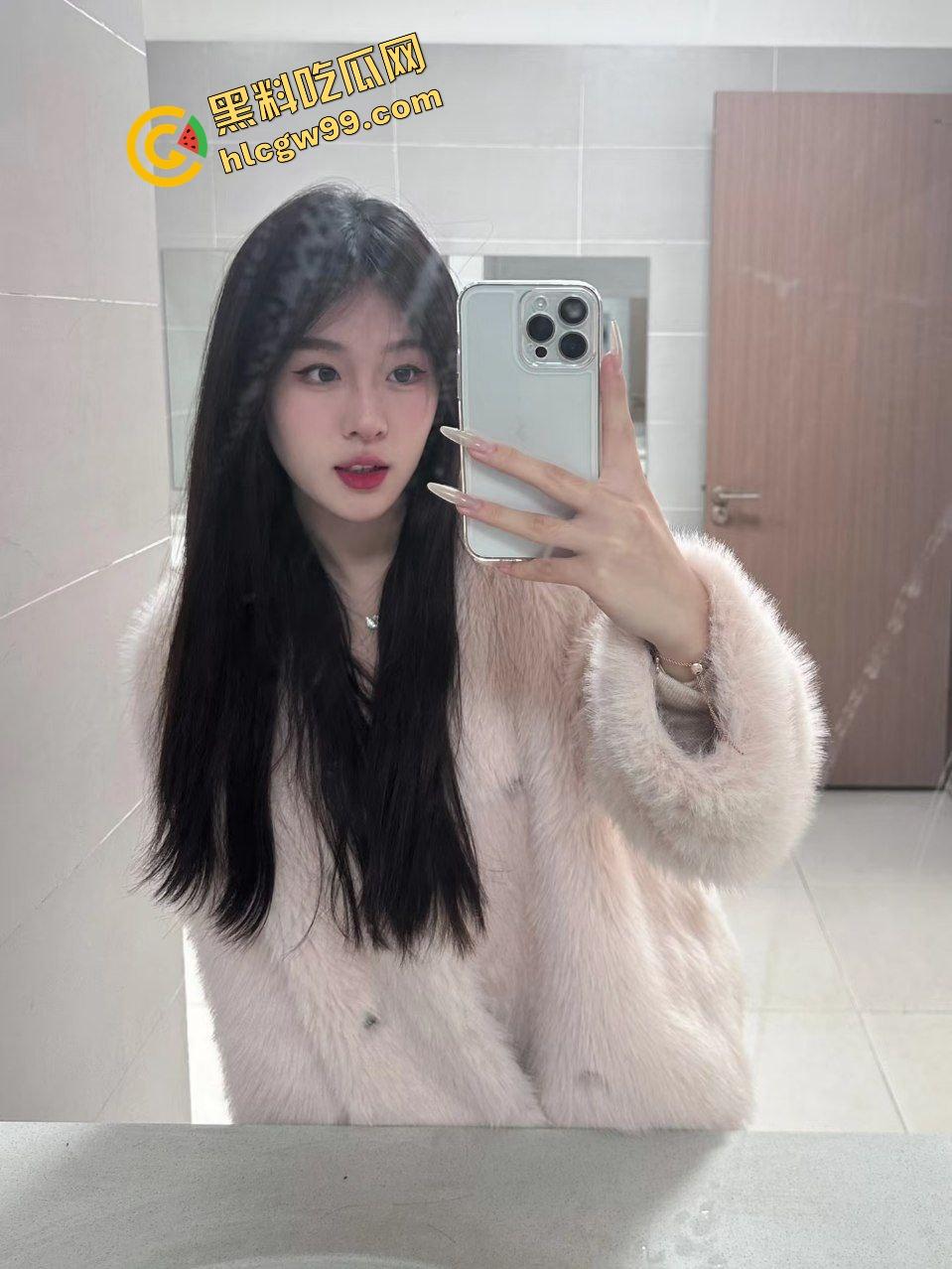 天津高校反差骚鸡学生妹【唐雅】下海做鸡兼职酒店1千一夜淫荡性爱,单手撸管精液直喷!独家曝光!-1