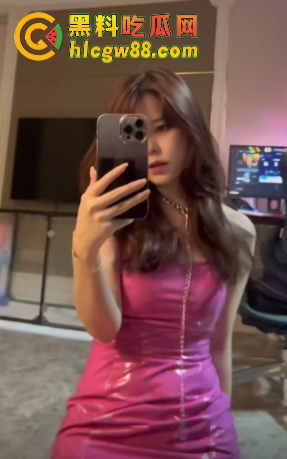 宅男女神『 沫子 』早期和榜一大哥啪啪视频流出,叫床浪到不行,小母狗本性暴露无遗!-3