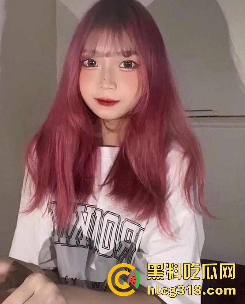 山西大学异物癖母狗【王思琴】，只要一看到粉色就会发骚，一个粉色尾巴肛塞，就能把她变成性奴！-1