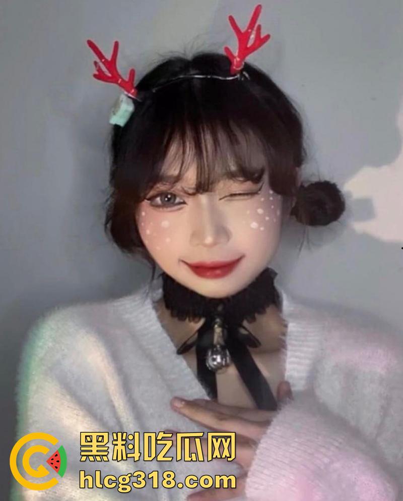 山西大学异物癖母狗【王思琴】，只要一看到粉色就会发骚，一个粉色尾巴肛塞，就能把她变成性奴！-3