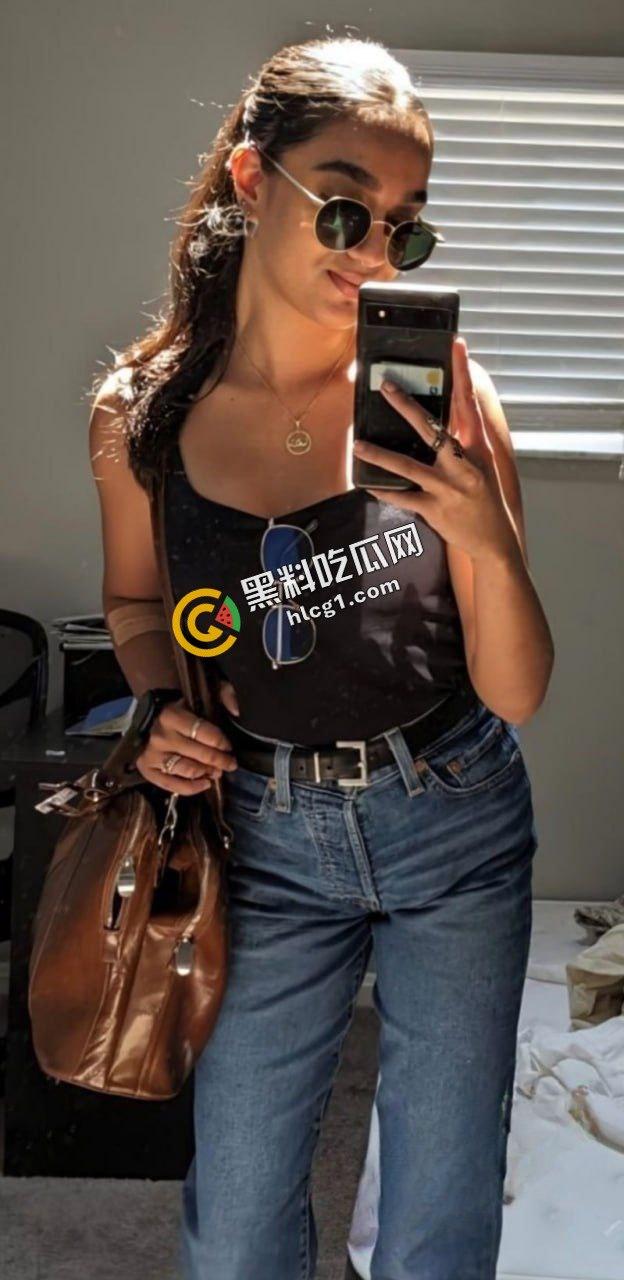 印度顶级极品名媛 富豪千金留学生 爱上大黑屌 成为黑人的肉便器-2