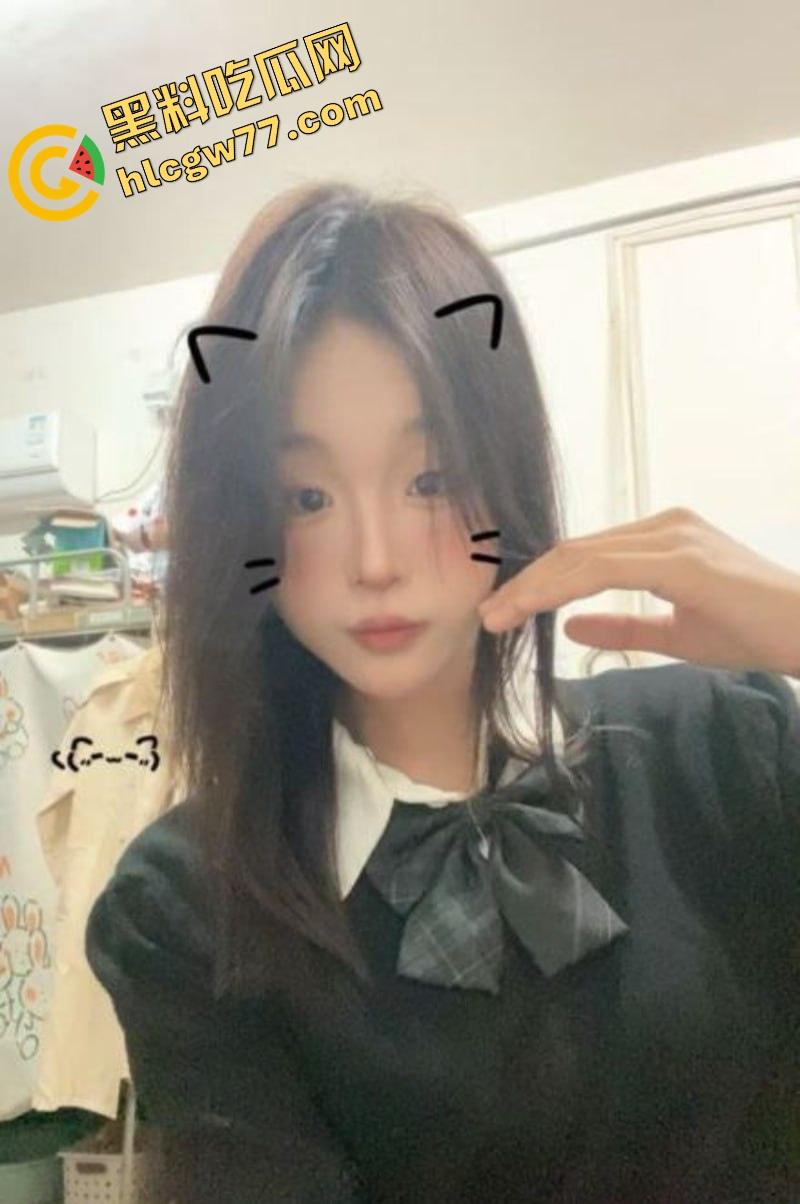 锄头挥得好,哪有挖不倒的墙角,网友投稿朋友女友被挖走同居,天天内射逼都操松了!-2