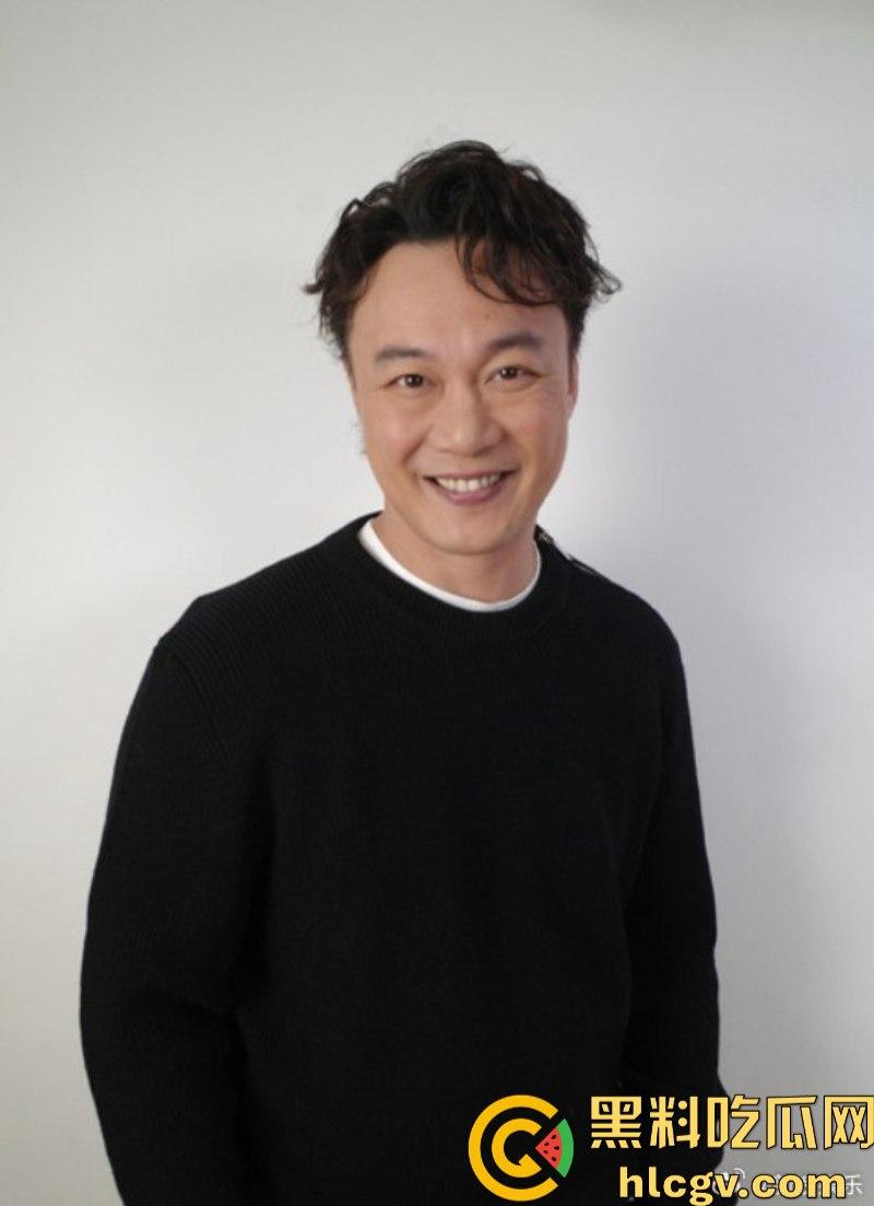 陈奕迅陪妹子去看陈奕迅演唱会 妹子陪我全垒打！这样的嫩妹真好骗一张票就搞定！-8