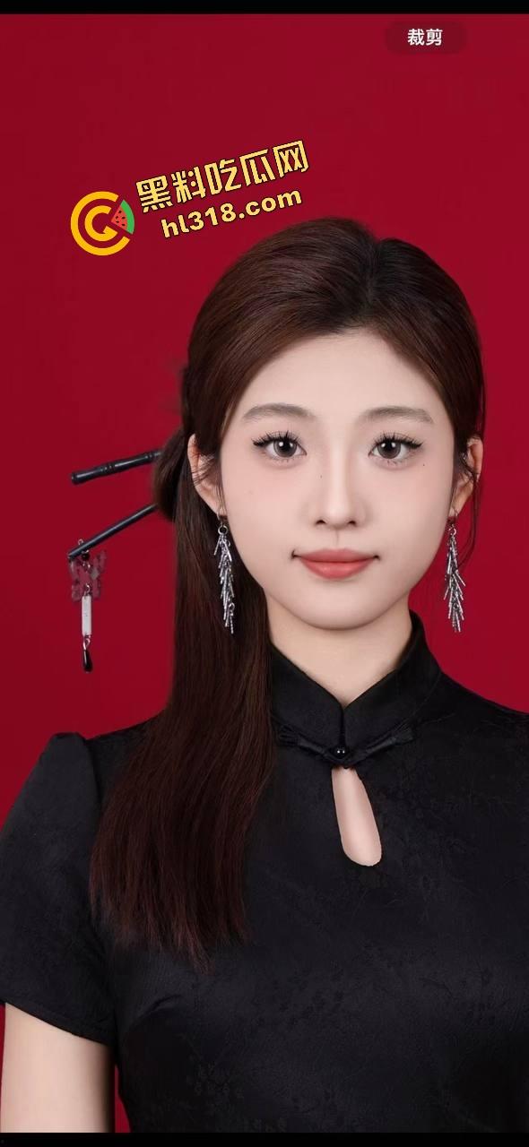 大学生课堂露出，调教到位随时配合，春夏秋冬课上全程听话，露奶露逼随你来，教室啪啪都不是事！-2