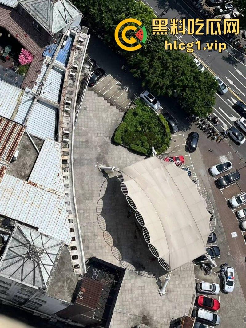 骗我捅你几刀不过分吧！海口一男子持刀捅伤前妻 血撒当场-4