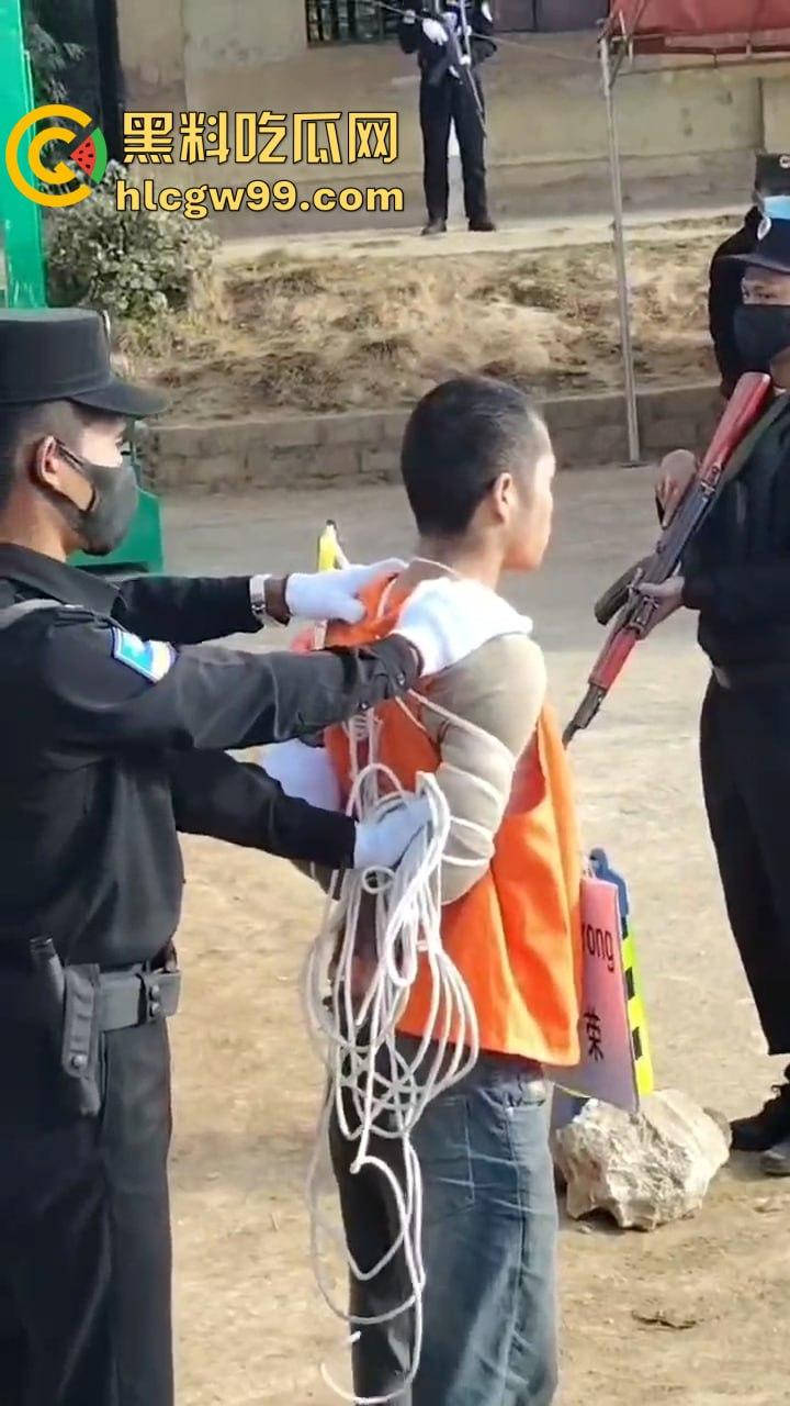全网震惊！缅甸佤邦男子【陈尼荣】丧心病狂对生父痛下杀手，现场直击公审现场全程高能-6