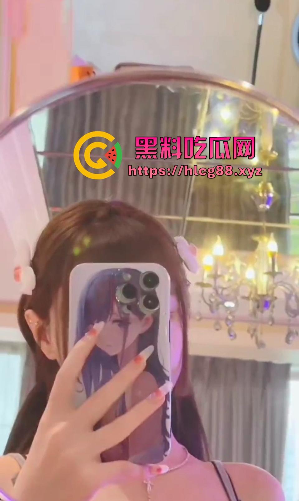 徐州名媛『王洁』37D骚奶炸场，蜜桃臀骑鸡巴13秒包出水，有容奶大战力爆棚，不吃药干她让你跪地喊娘！-5