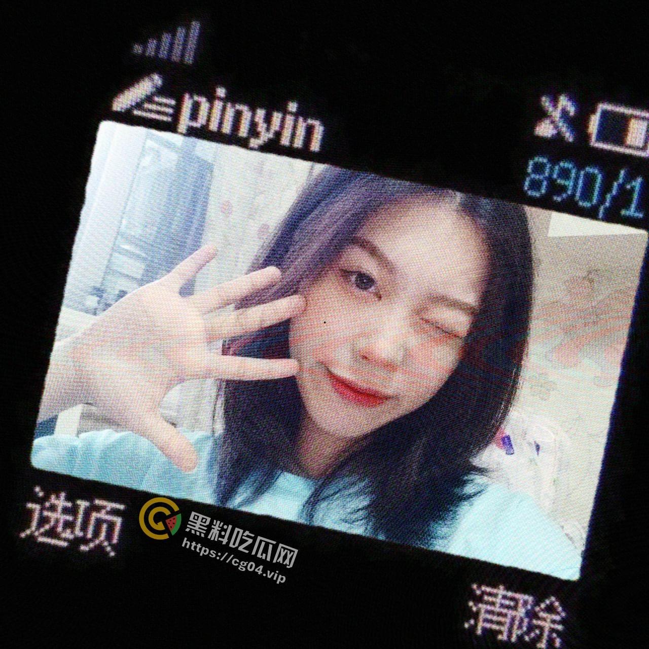 惊鸿一瞥！偷拍学委如厕被发现 不要误会李嘉琪同学 我只是想与你深入讨论更伟大的问题-3