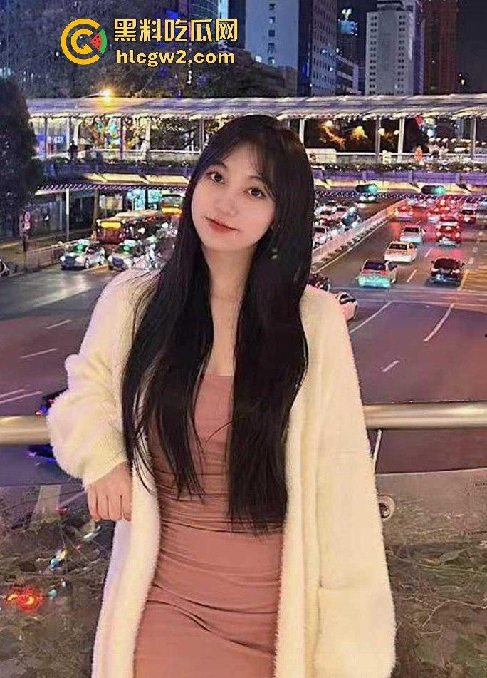 郑州艺术职业大学大长腿模特【宦嘉】酒店遭摄影师潜规则 口爆全程无毛白虎没操到 摄影师哭崩在厕所！-6