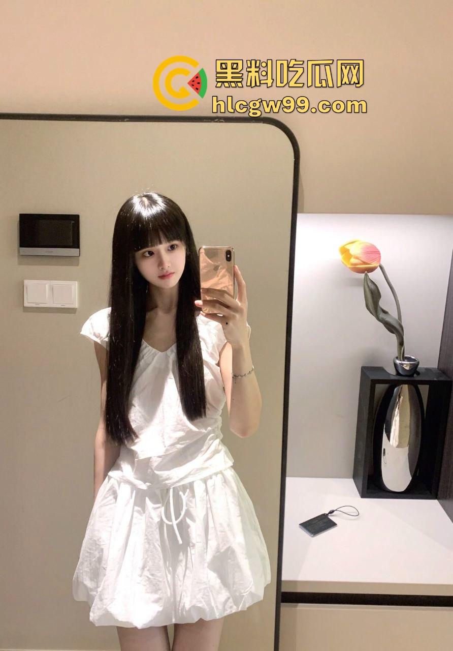 杭州大一JK学妹『钱薇婷』酒吧兼职不卖酒专卖逼,工作变性奴试用期,金主约炮玩SM,蹬逼蹬到鸡巴都脱皮!-5