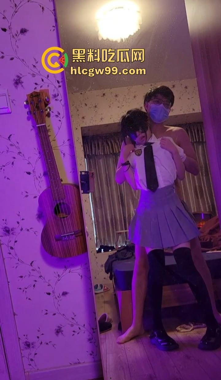 杭州大一JK学妹『钱薇婷』酒吧兼职不卖酒专卖逼,工作变性奴试用期,金主约炮玩SM,蹬逼蹬到鸡巴都脱皮!-14