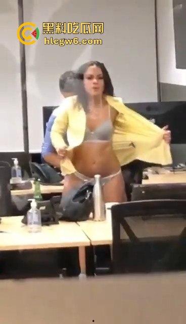 自由美利坚警察牛得飞起 纽约警局偷情打炮不遮掩 办公室直接脱衣大战 这是警局还是OF拍摄棚?-8