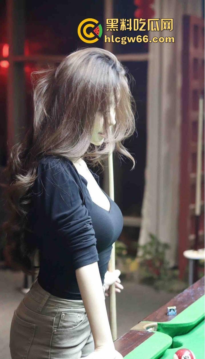 这风骚少妇是真疯了,口交深喉到根,吞精无压力,颜射还主动张嘴笑,熟女界的天花板非她莫属!-3