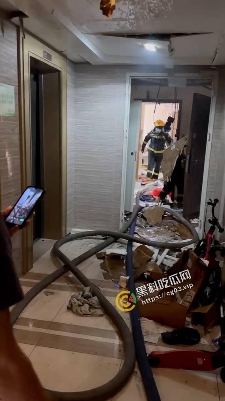 泉州万科小区  夫妻吵架点燃煤气罐引发爆炸 人当场从高层飞出 尸首分离！-4