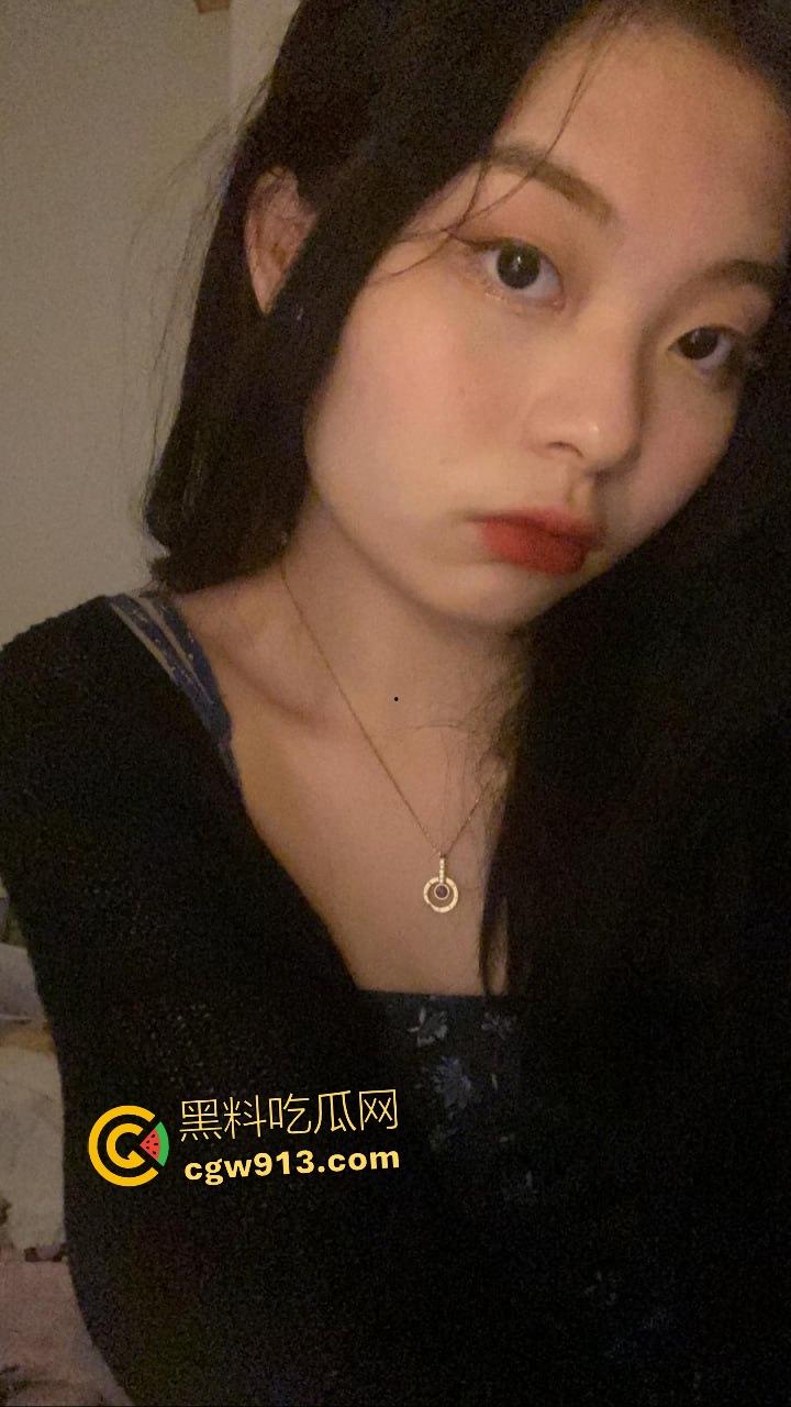 港大巨乳骚母狗【陈意涵】,来内地假恋爱骗钱甩男友,被男友无套内射,就这长鸡巴还满足不了你?-1