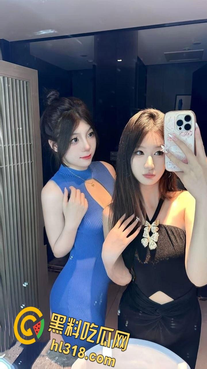 极品御姐【fabjous】,戴眼罩被男友全程录下,吃肉棒的样子太诱人,黑丝浴室被后入爆操 !-1