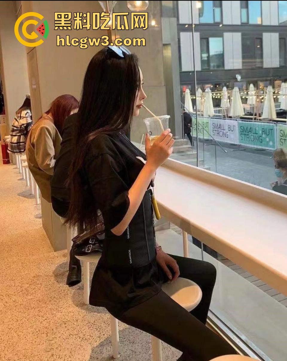 小红书约啪大神『LoKj527』疯狂采花记!大学生白领无一幸免,全程高能花式肏玩,简直是床技天花板!-6